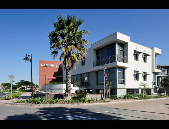 917M² OFFICE TO LET IN CENTURY CITY